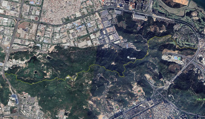 走了个 12km 的山脊横穿线，风景秀美