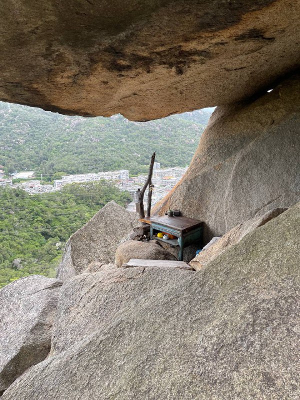 台风「杜苏芮」来的前一天，其强度、登陆点不禁让人想起前些年的超强台风「莫兰蒂」