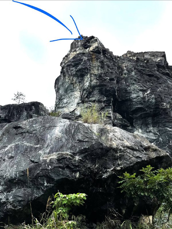 第二次来，终于徒手爬上了这个尖顶