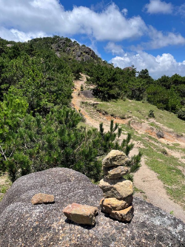 闽西第一峰狗子脑，不走环线或跟庙金山连穿的话很简单